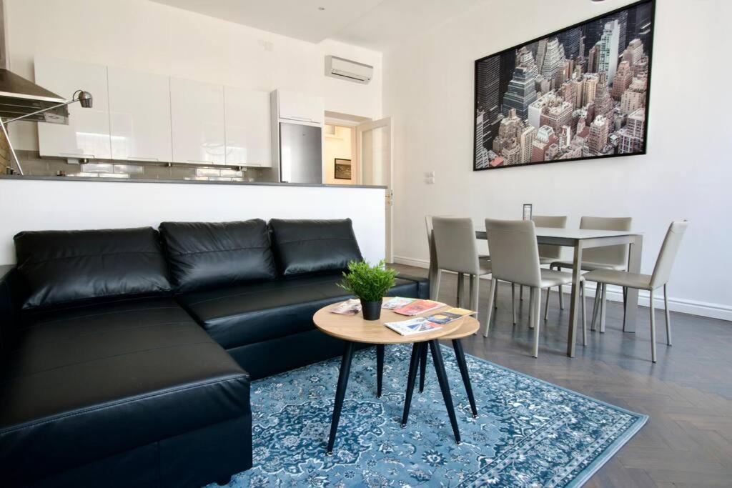Premium Apartment By Hi5- Anker Apartment Budapeşte Dış mekan fotoğraf